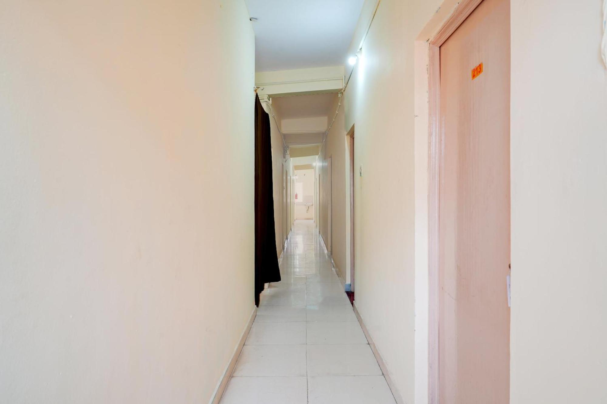 Super Townhouse Marathahalli Near Klm Fashion Mall Bangalore Exterior foto