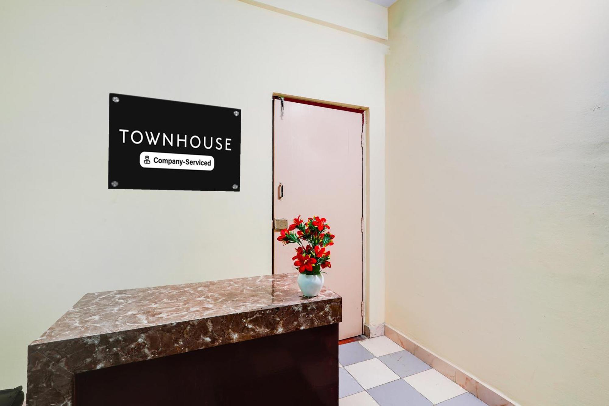 Super Townhouse Marathahalli Near Klm Fashion Mall Bangalore Exterior foto